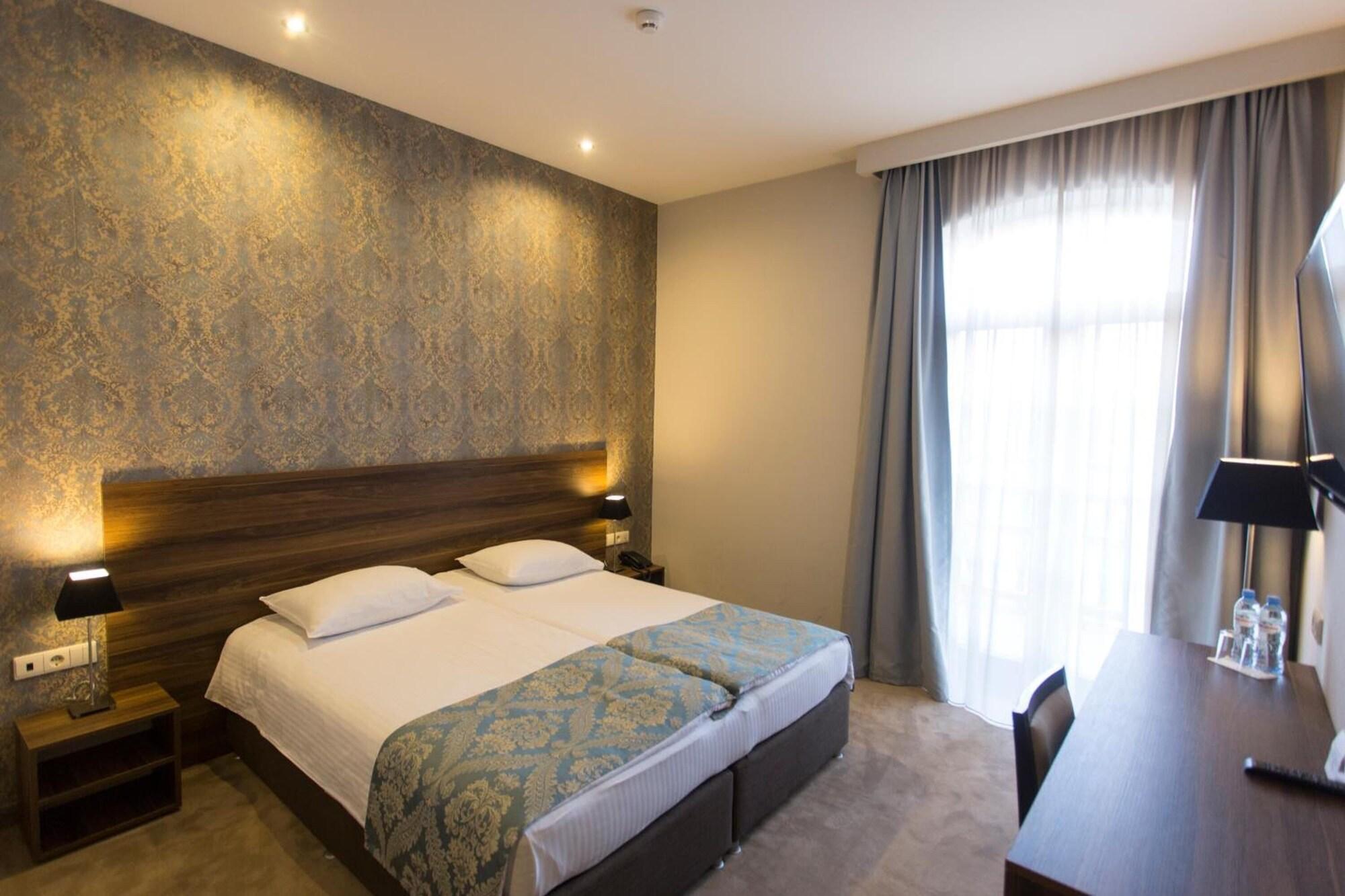 Old Meidan Tbilisi By Urban Hotels Exterior foto