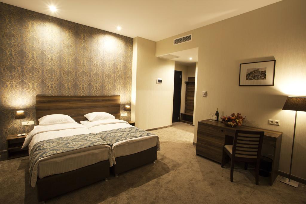 Old Meidan Tbilisi By Urban Hotels Exterior foto