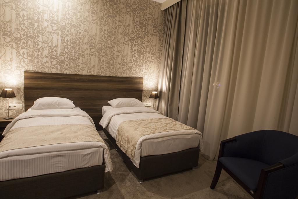 Old Meidan Tbilisi By Urban Hotels Exterior foto