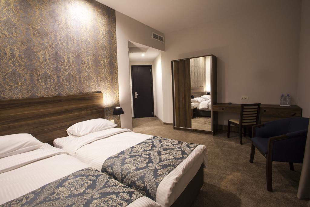 Old Meidan Tbilisi By Urban Hotels Exterior foto